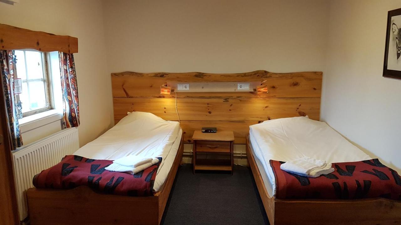 Stf Hotel & Hostel Persasen Ngoại thất bức ảnh