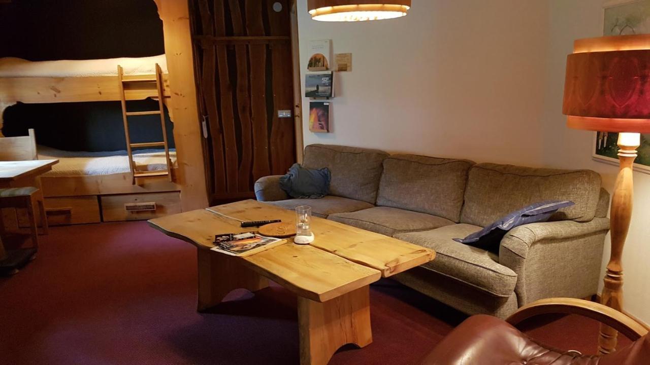 Stf Hotel & Hostel Persasen Ngoại thất bức ảnh